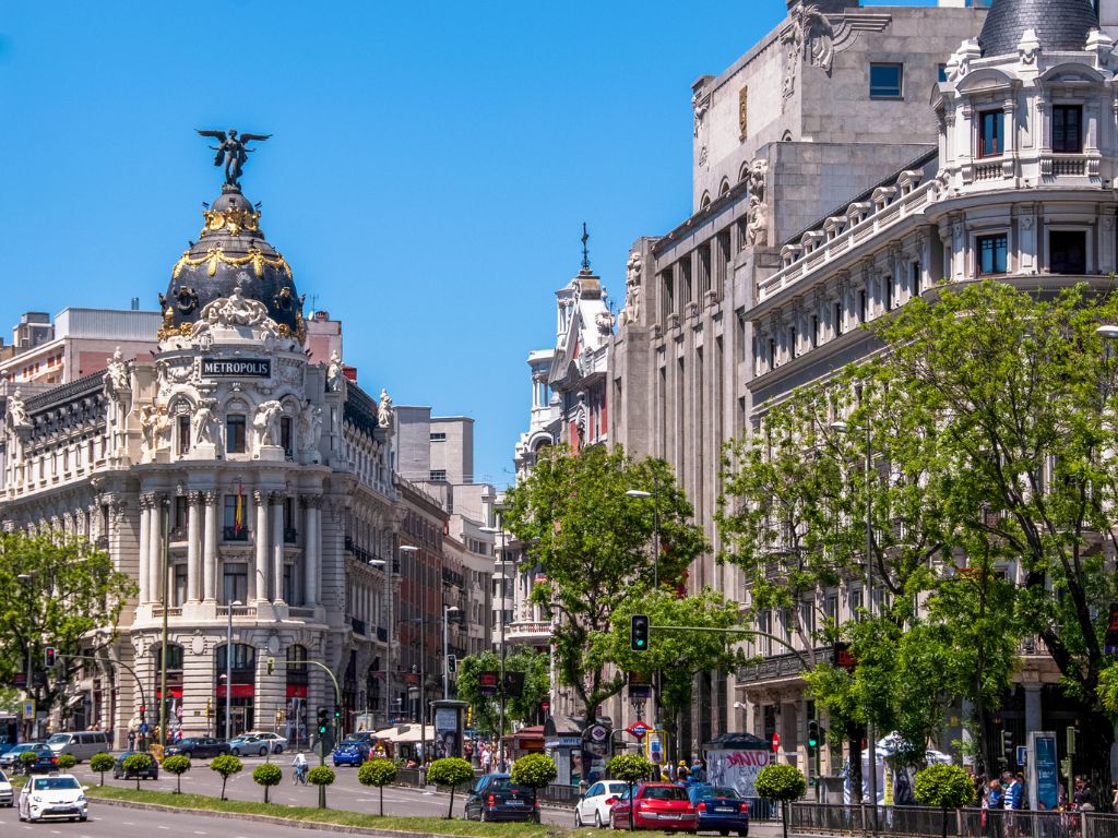 Metropolis Building Madrid